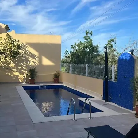 Seaview With Private Pool In *