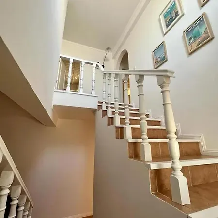 Seaview With Private Pool In Villa *